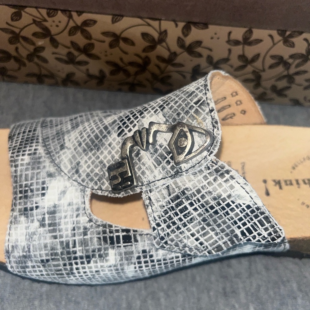 THINK! Mizzi style sandal SIZE 38 - Picture 5 of 11